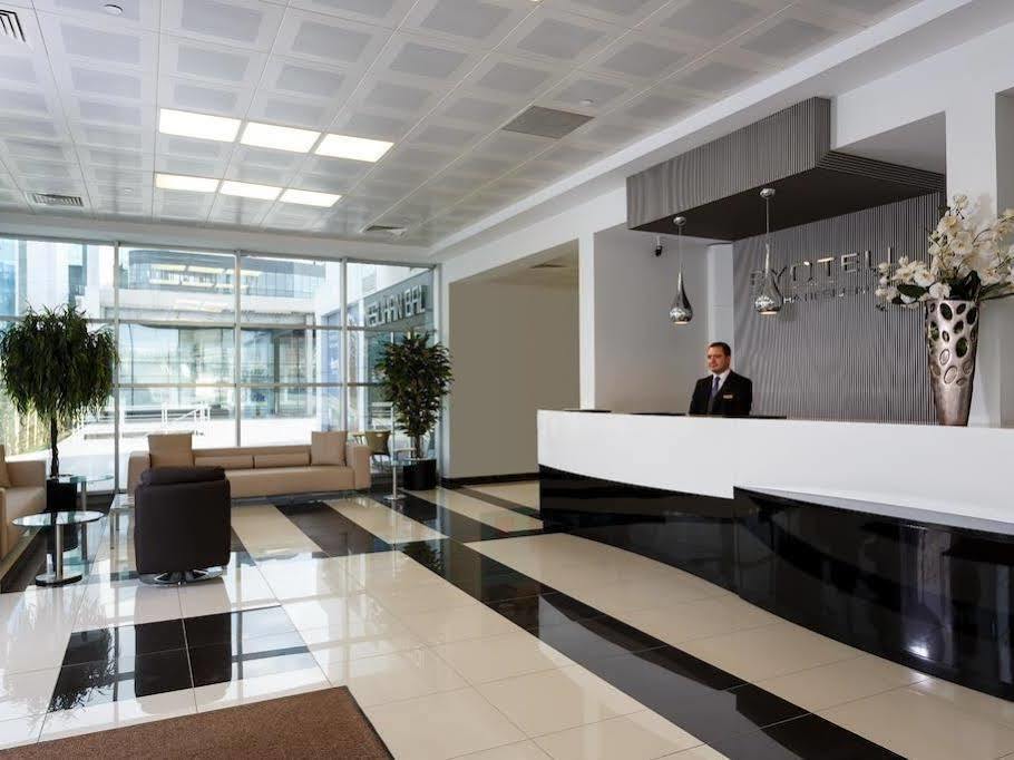 Flora Suites Atasehir Стамбул Экстерьер фото
